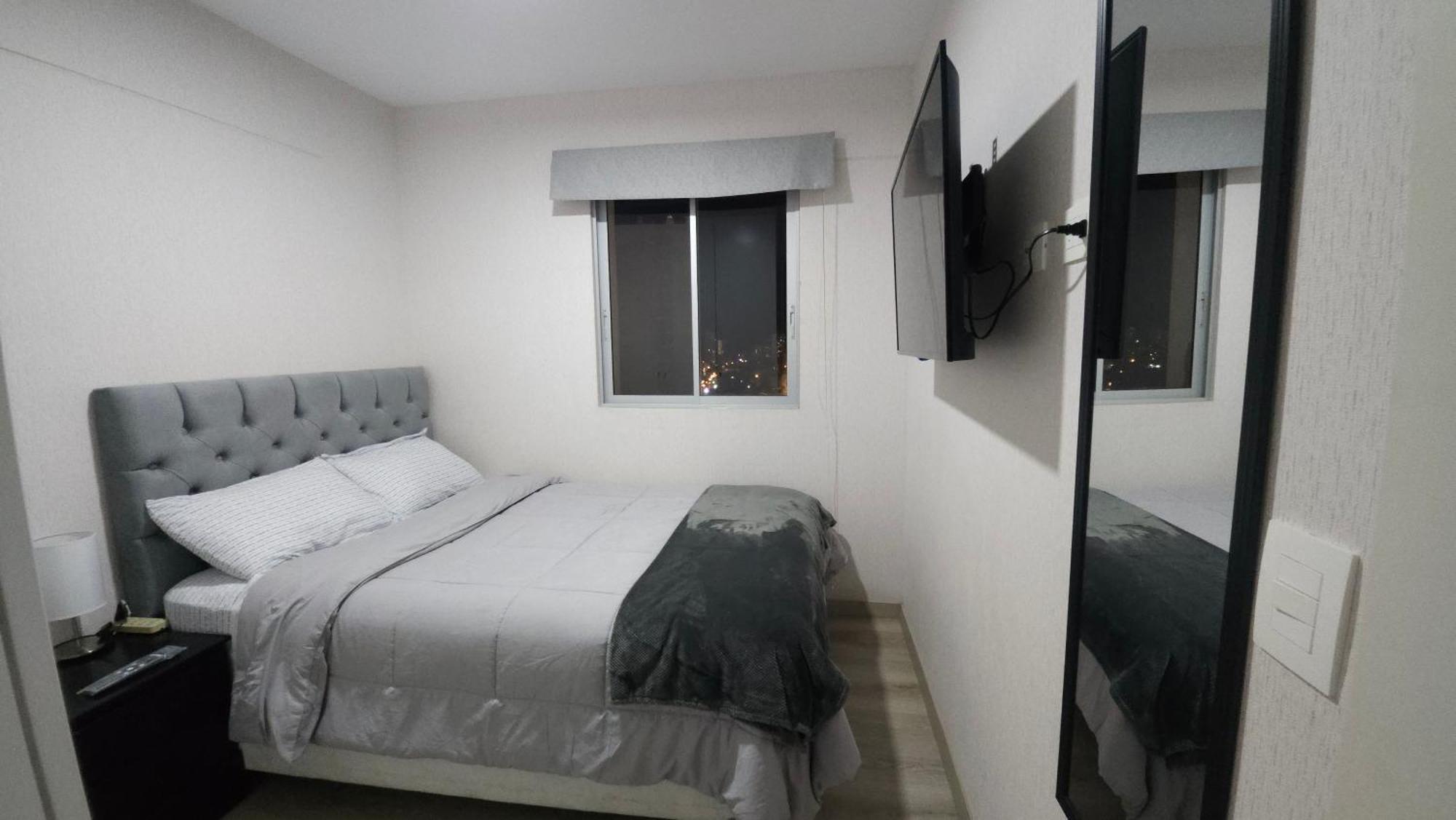 Departamento Con Increible Ubicacion En San Miguel * Lima